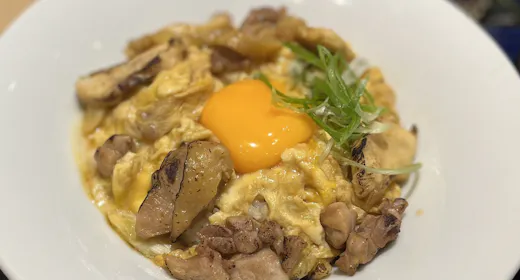 【夕食付き】ホテル1階レストラン和食神楽特製「比内地鶏の親子丼」を味わうプラン