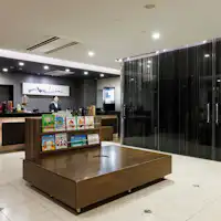 ล็อบบี้・ฟรอนต์