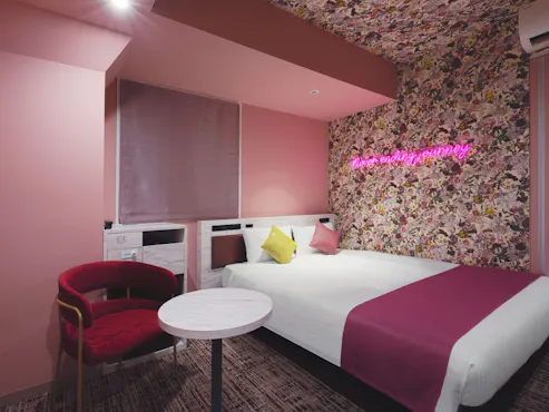 =KABUKU ห้อง (Bloom)=Queen