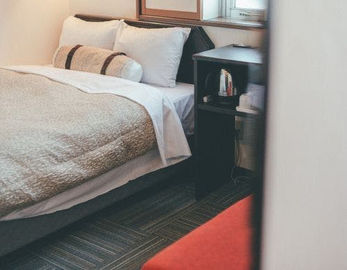 ソファ付シングルルーム