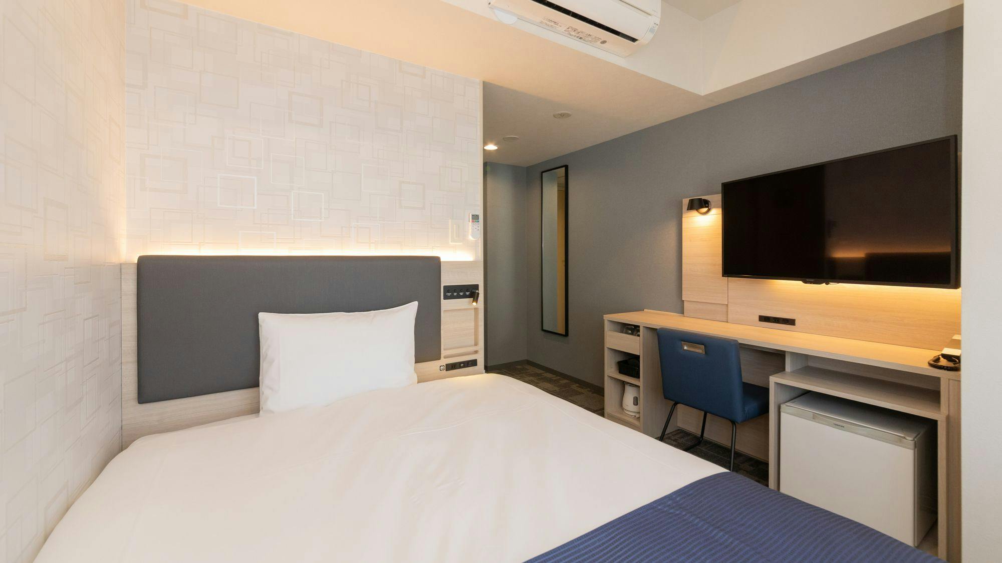 ห้องสแตนดาร์ดเซมิ-ดับเบิล 1 ห้อง