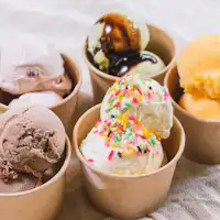 Es krim gratis makan sepuasnya♪