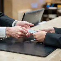 ロビー チェックイン