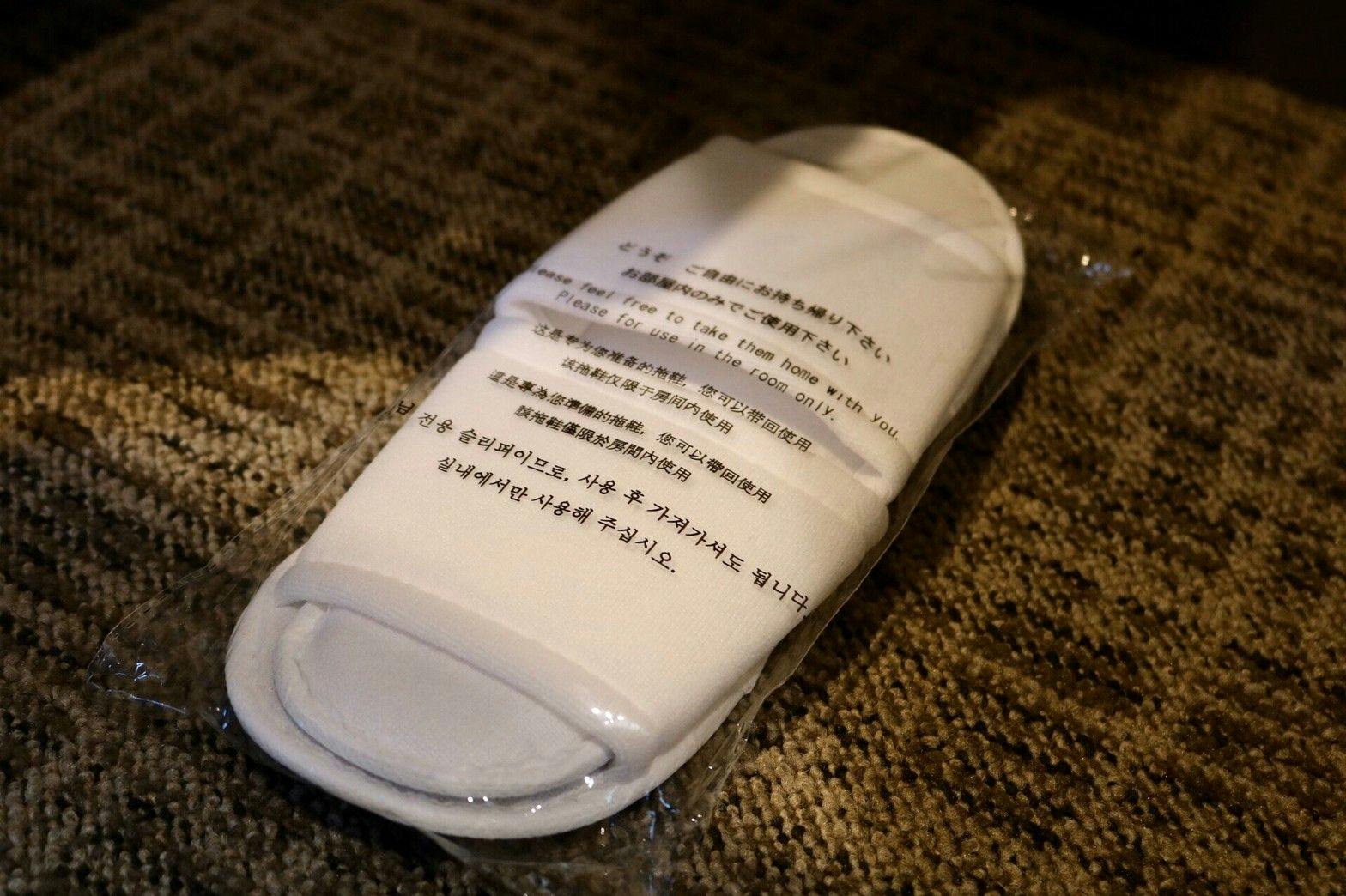 使い捨てスリッパ