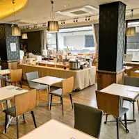 レストラン LEON