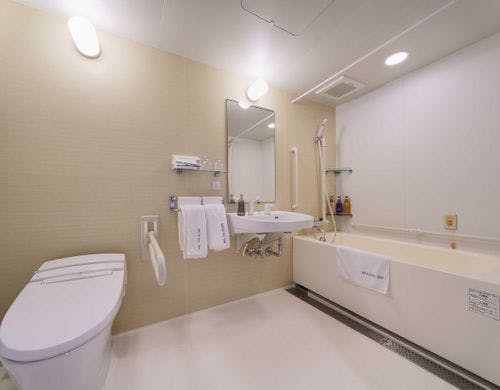 ユニバーサルダブル