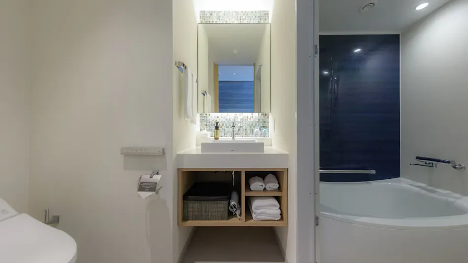 JR Kyushu Hotel Blossom Naha
