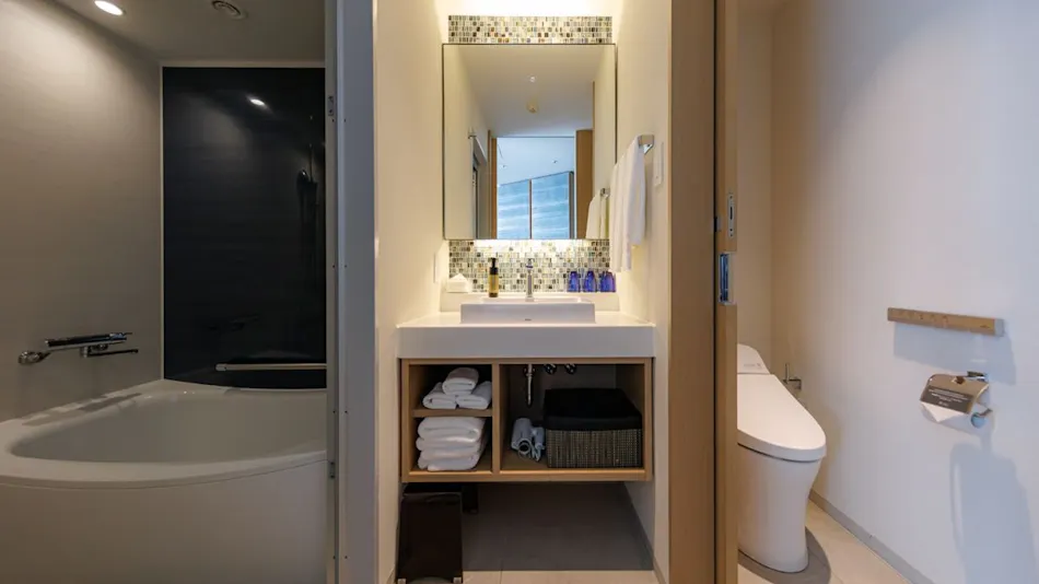 JR Kyushu Hotel Blossom Naha