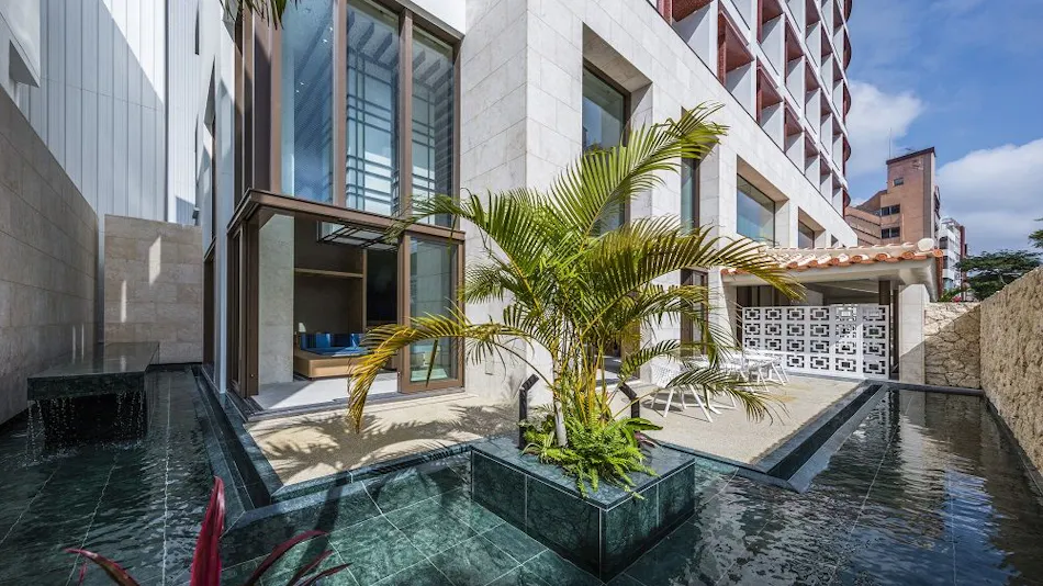 JR Kyushu Hotel Blossom Naha