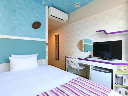 Kamar Semi-Double (Gambar)