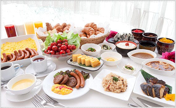 無料朝食バイキング