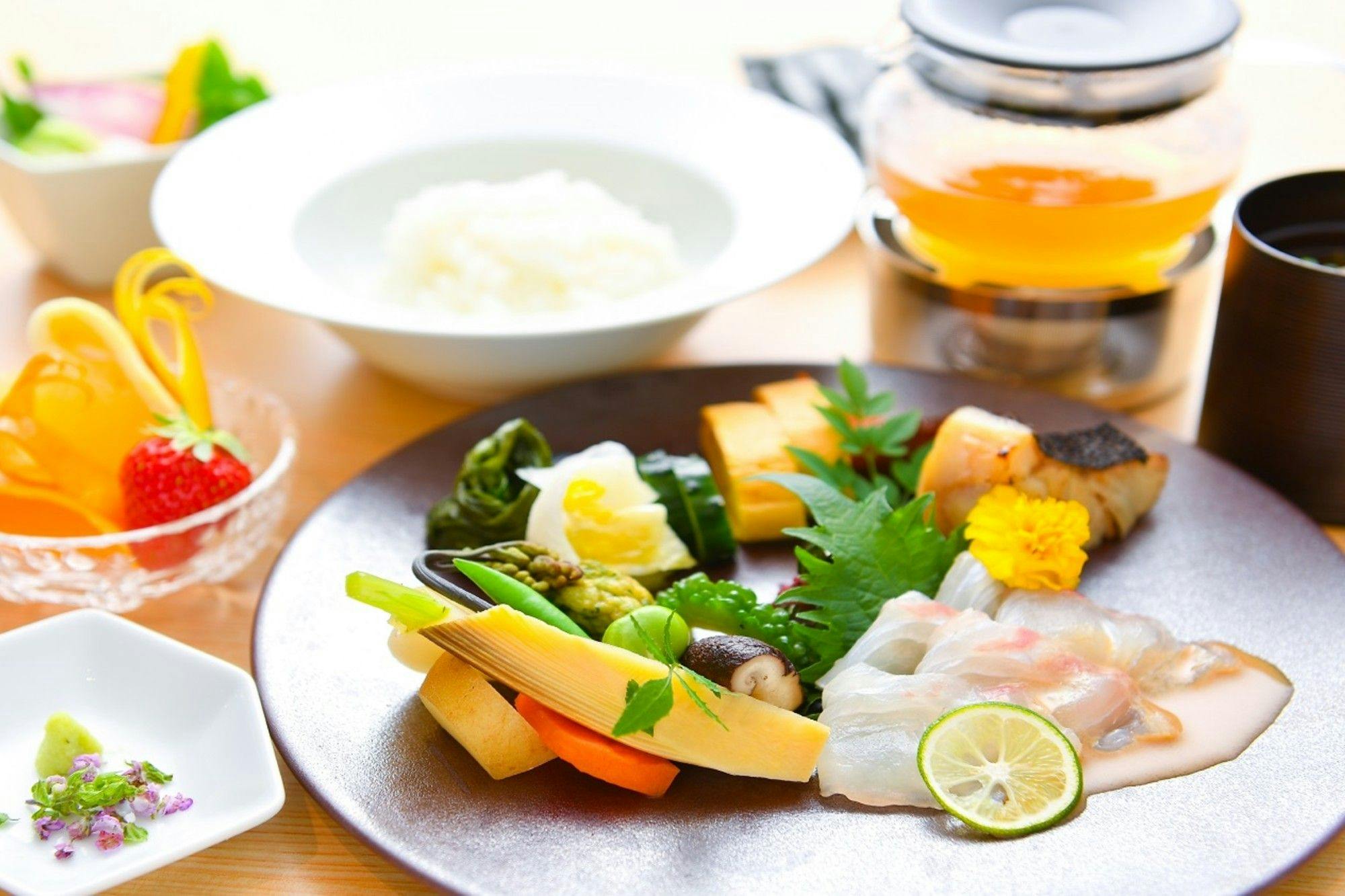 ตัวอย่างชุดเมนูอาหารเช้าแบบญี่ปุ่น