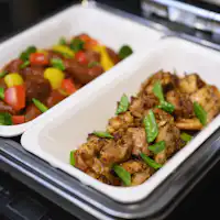 Gà nướng/Thịt viên (thay đổi theo ngày)