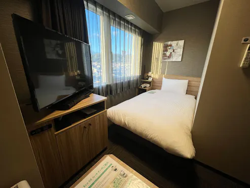 シングルルーム(同フロアに喫煙所あり)