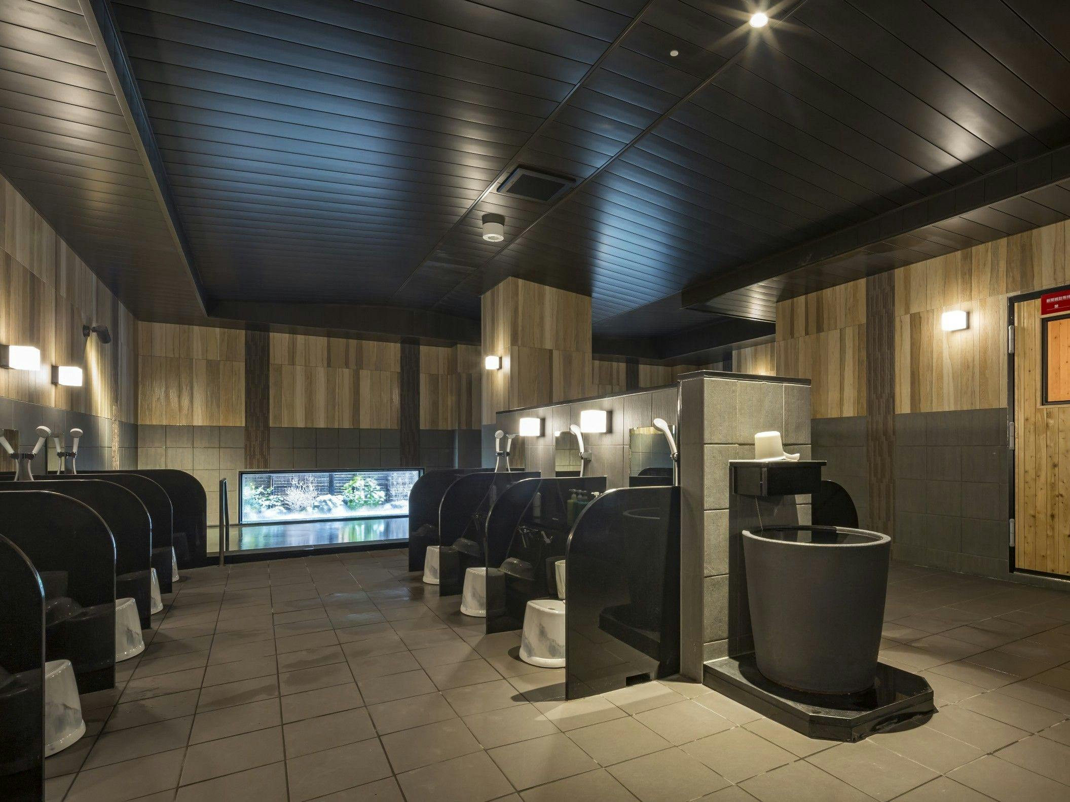 라듐 인공 온천 대욕장 '타비비토노유'