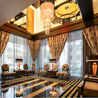 吹抜けが軽やかさを演出しています。