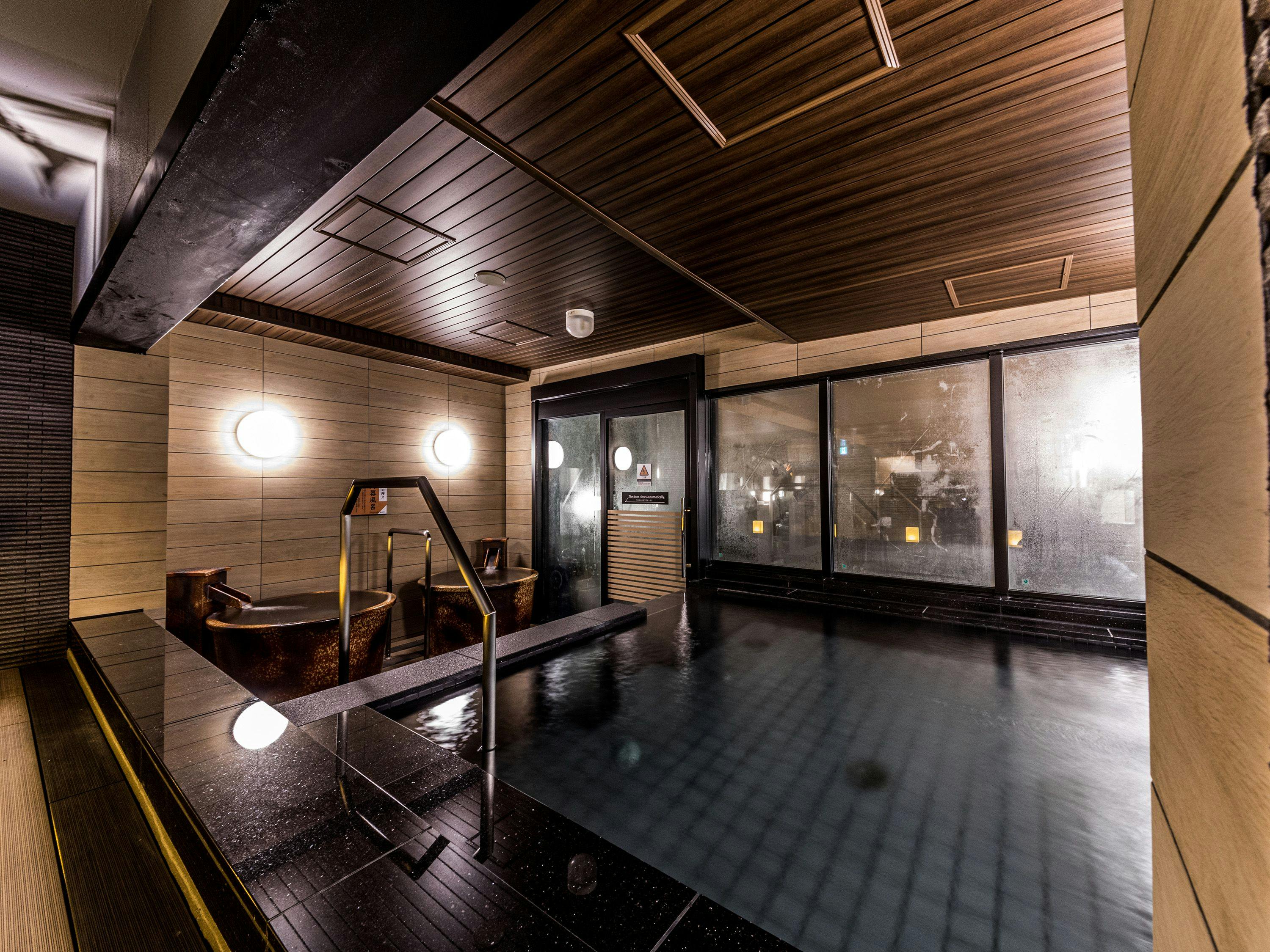 アパホテル＆リゾート〈御堂筋本町駅前タワー〉
