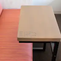 โต๊ะที่ทำจากไม้ของหมู่บ้านโมโรสึกะ จังหวัดมิยาซากิ