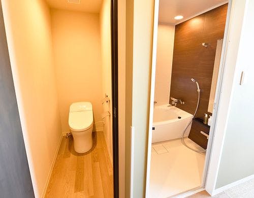 コンフォートダブル／バスルーム・トイレ