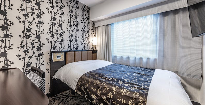 スタンダードダブル禁煙室 素泊まり 年7月28日開業 六本木一丁目駅3番出口徒歩3分 当日の荷物預かり無料 プラン アパホテル 六本木six 一休 Comビジネス