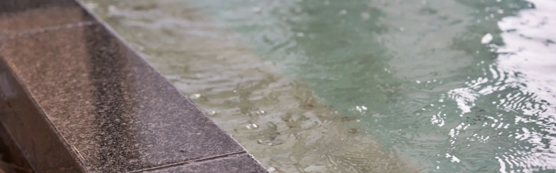 JR西日本グループ ヴィアインプライム 大阪京橋 <水城の湯>