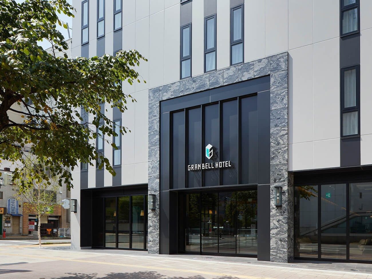 【ภายนอก】ตั้งอยู่ห่างจากสถานี Susukino เพียง 3 นาทีโดยการเดินเท้าในพื้นที่ที่ดีที่สุด