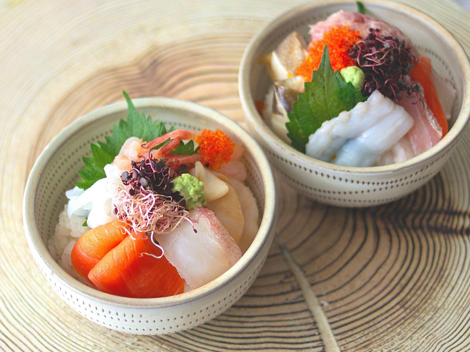 ◇ข้าวหน้าทะเลที่ใช้วัตถุดิบอาหารทะเลสดใหม่