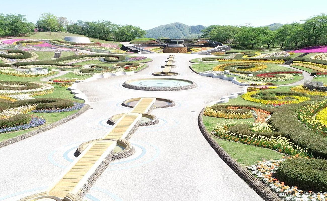 国営みちのく杜の湖畔公園