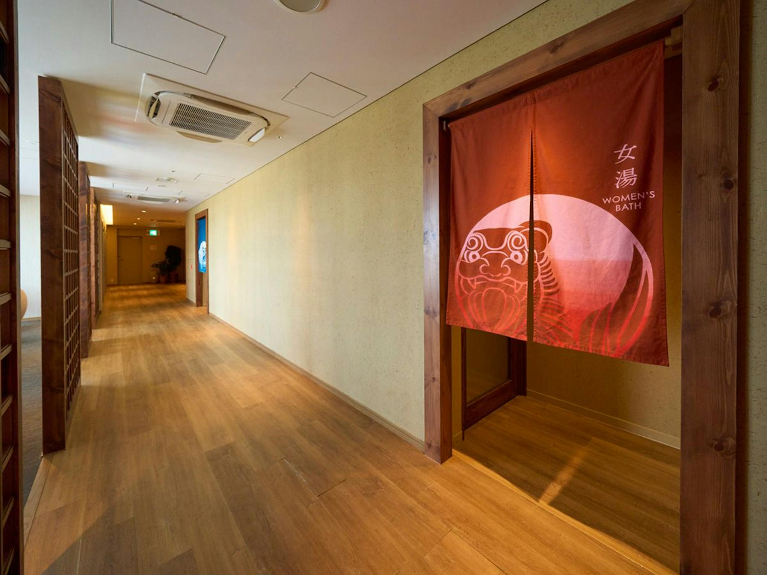 【ホテルリソルトリニティ那覇 Hotel Resol Trinity Naha】大浴場の入り口