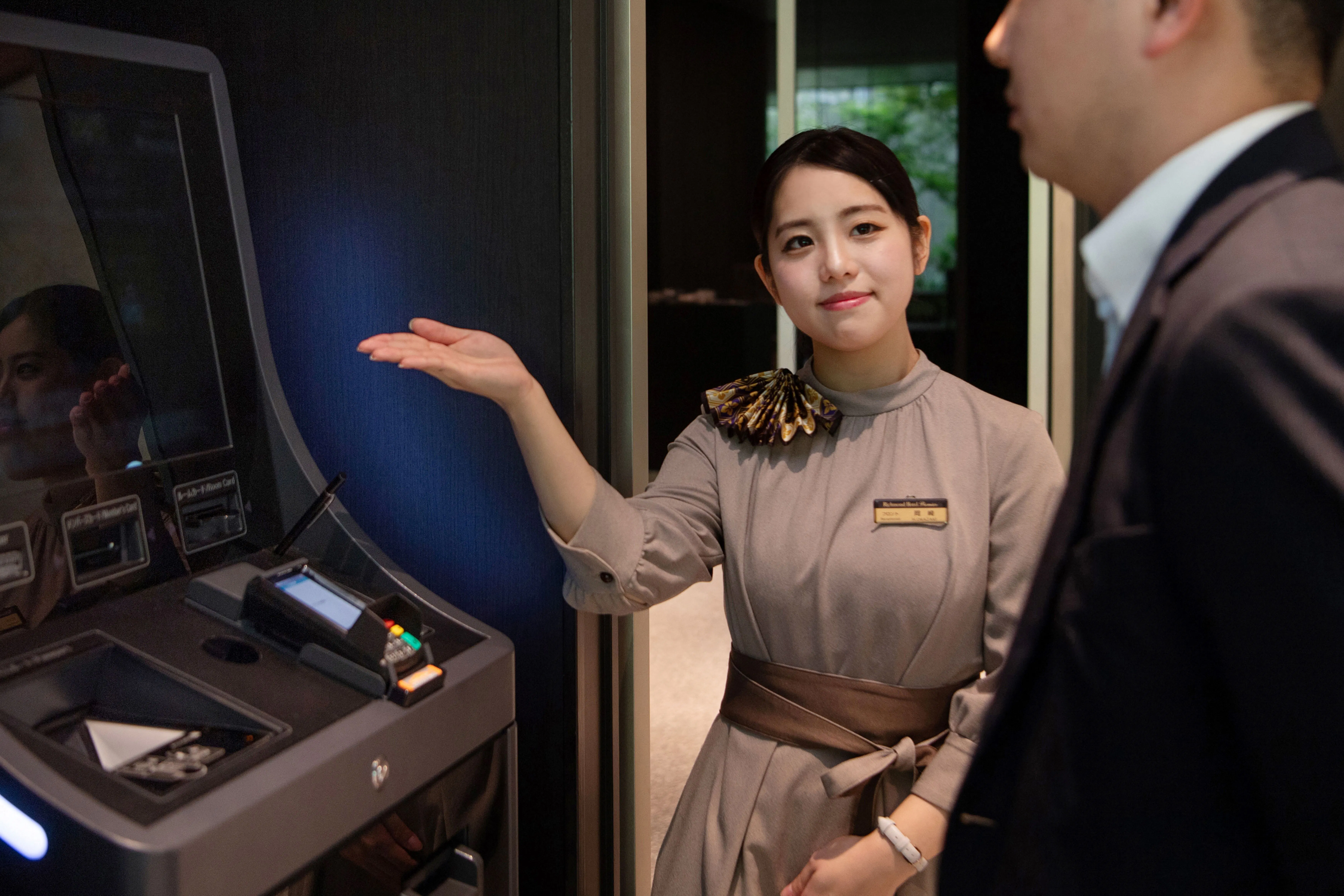 フロントスタッフからご案内も可能です。