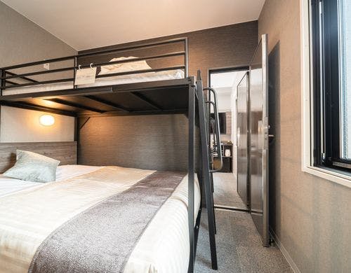 2部屋を中の扉で行き来できるお部屋です