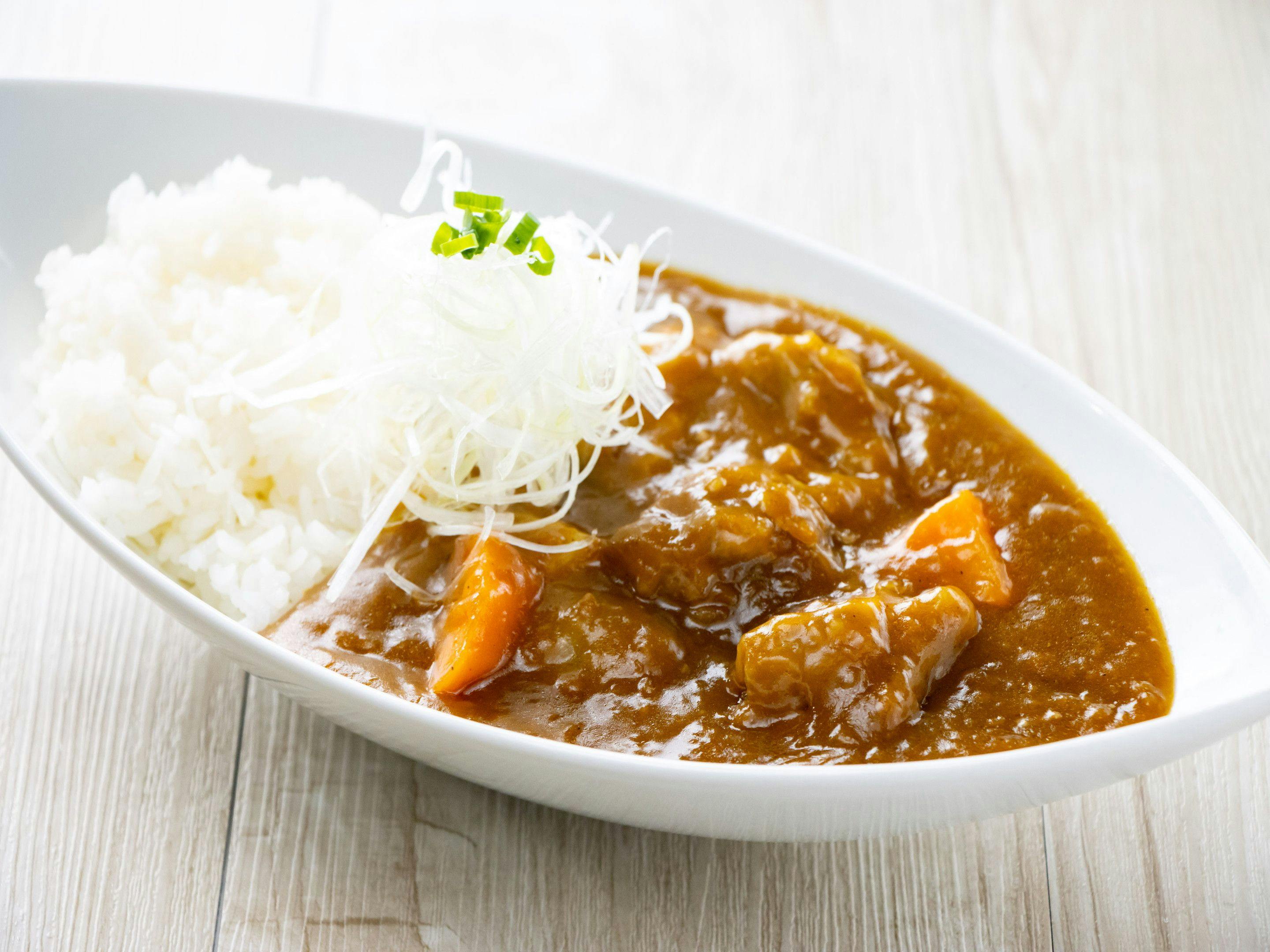 牛タン朝カレー（メニュー一例）