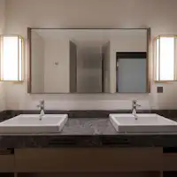 35제곱미터 / 독립된 3점 욕실 및 샤워 공간 포함