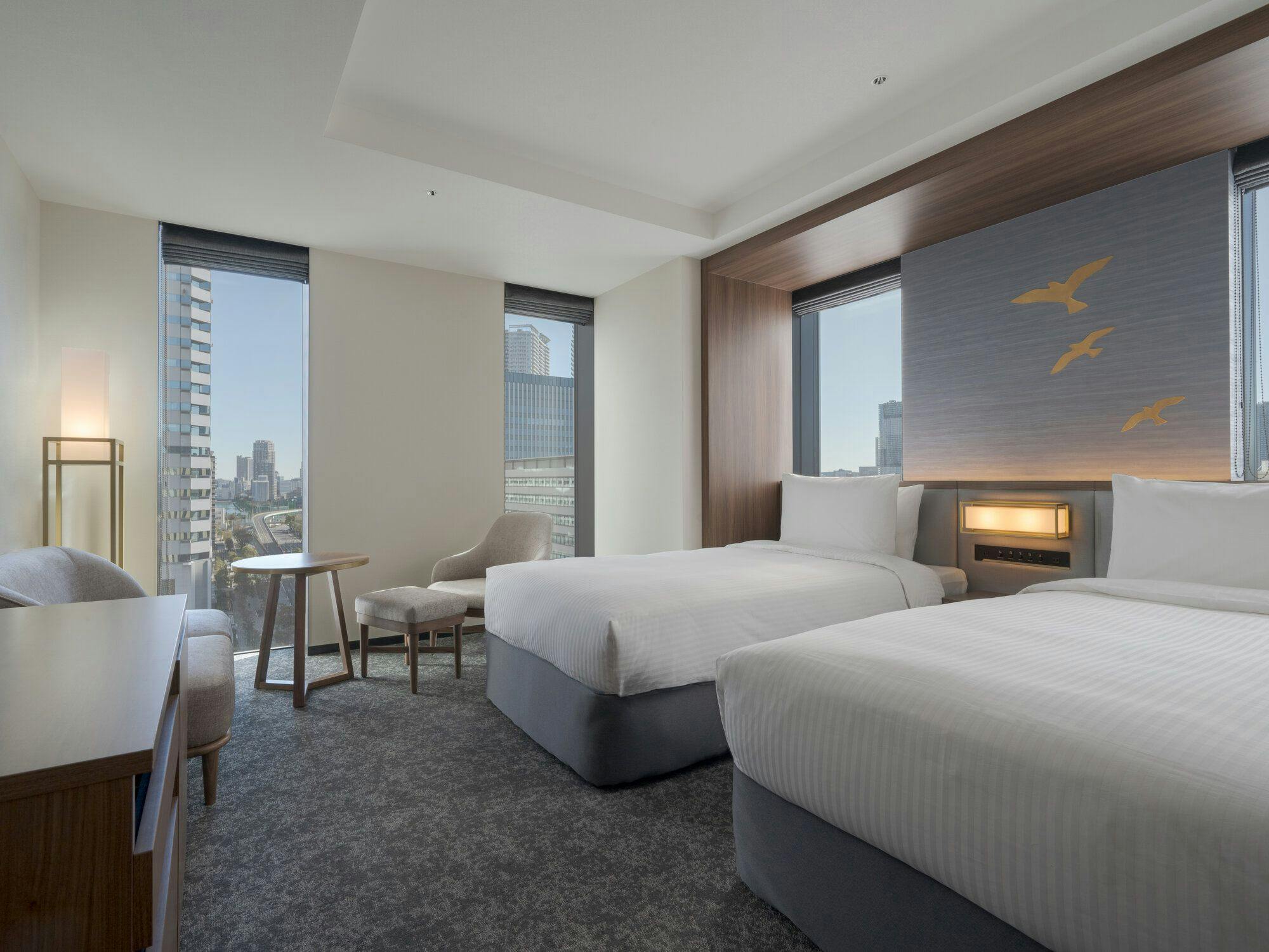 35제곱미터 / 독립된 3점 욕실 및 샤워 공간 포함