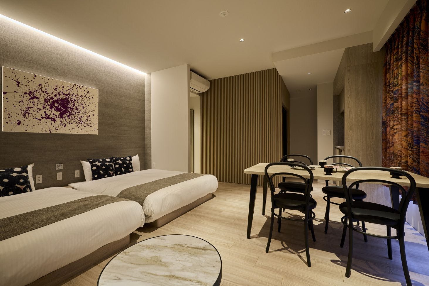 ユニバーサルルームwithヘラルボニー