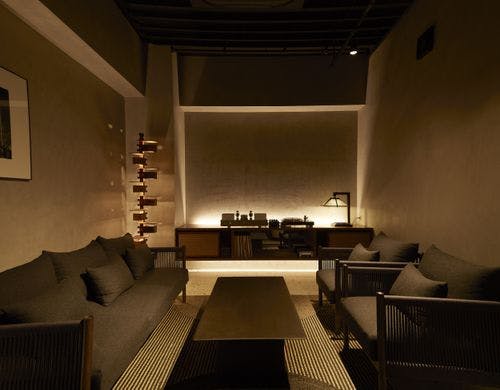 ラウンジ【個室サロン】