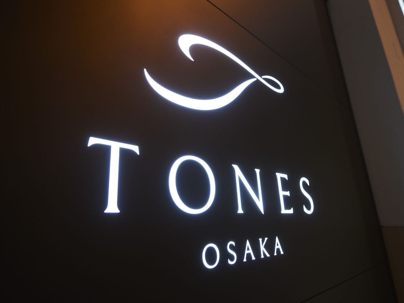 TONES OSAKA