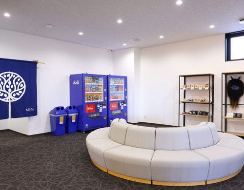 館内設備　1Fソフトドリンク自動販売機