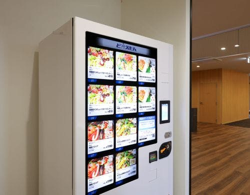 館内設備　1Fフード自動販売機