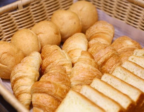 朝食バイキング：パン