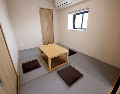 アイリス A_部屋