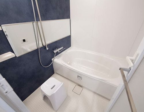 アイリス A、E、F、G、I_共通バスルーム