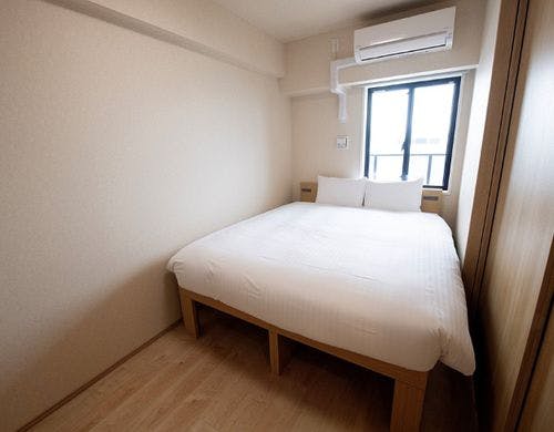 アイリス C_部屋