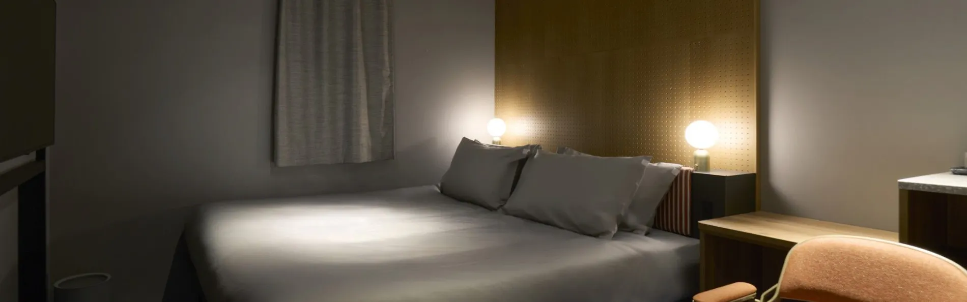 BASE LAYER HOTEL 福岡