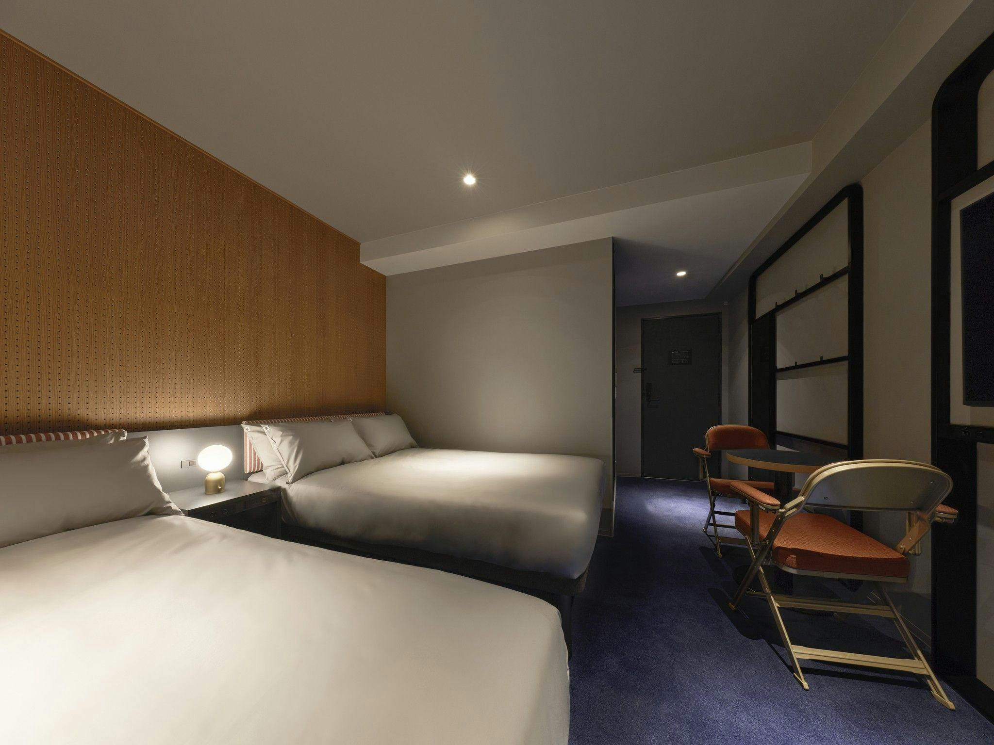BASE LAYER HOTEL 福岡