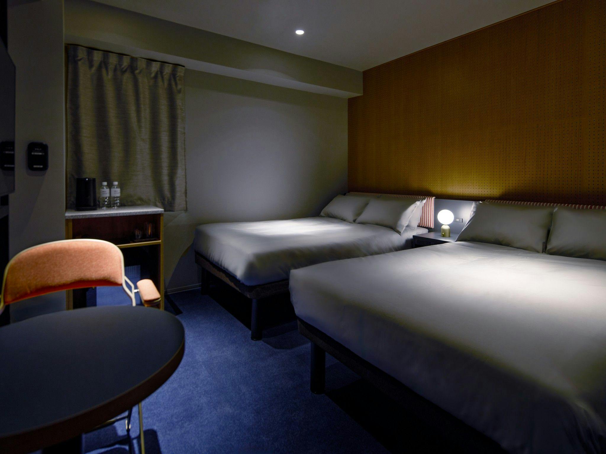 BASE LAYER HOTEL 福岡