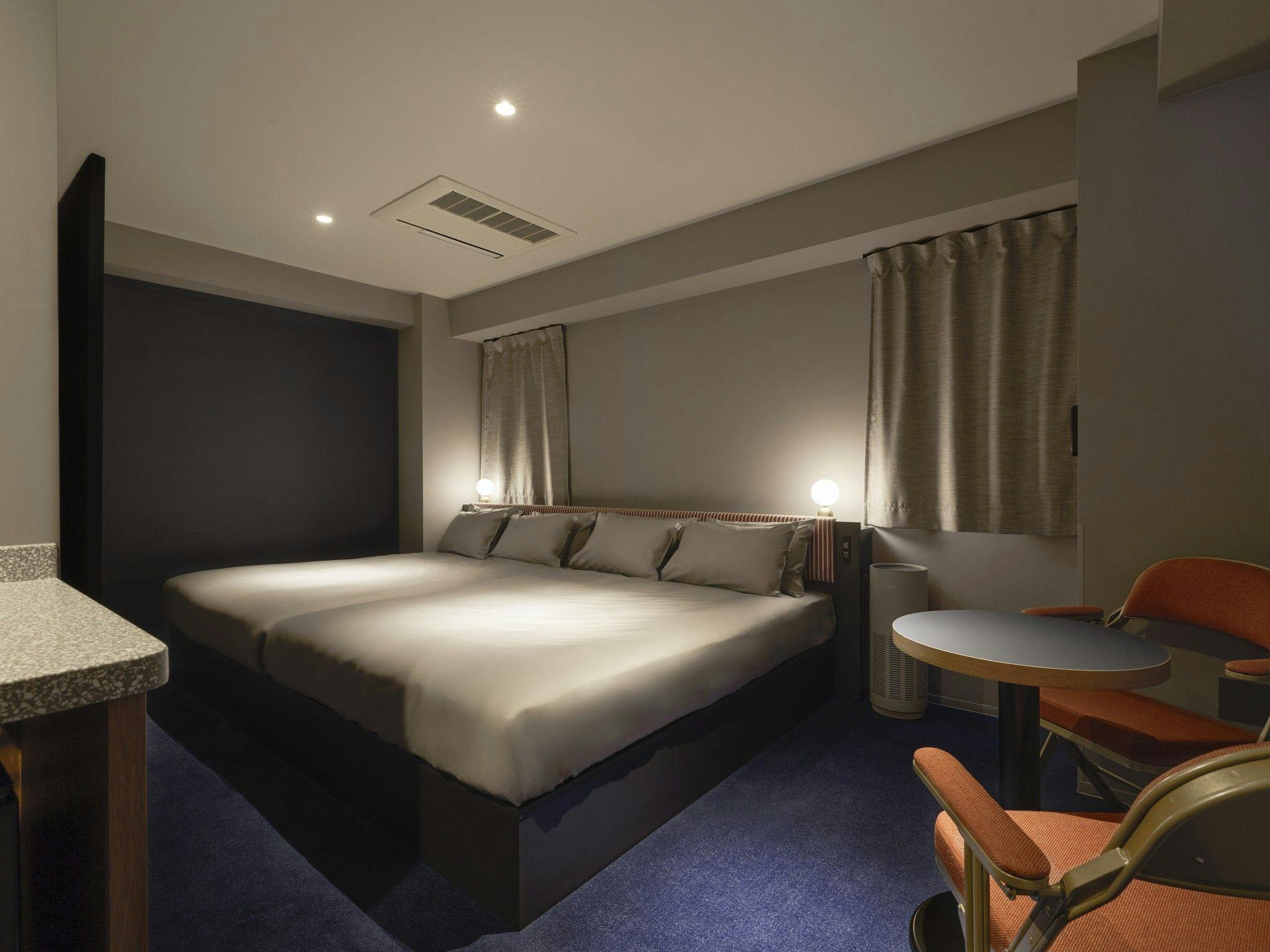 BASE LAYER HOTEL 福岡
