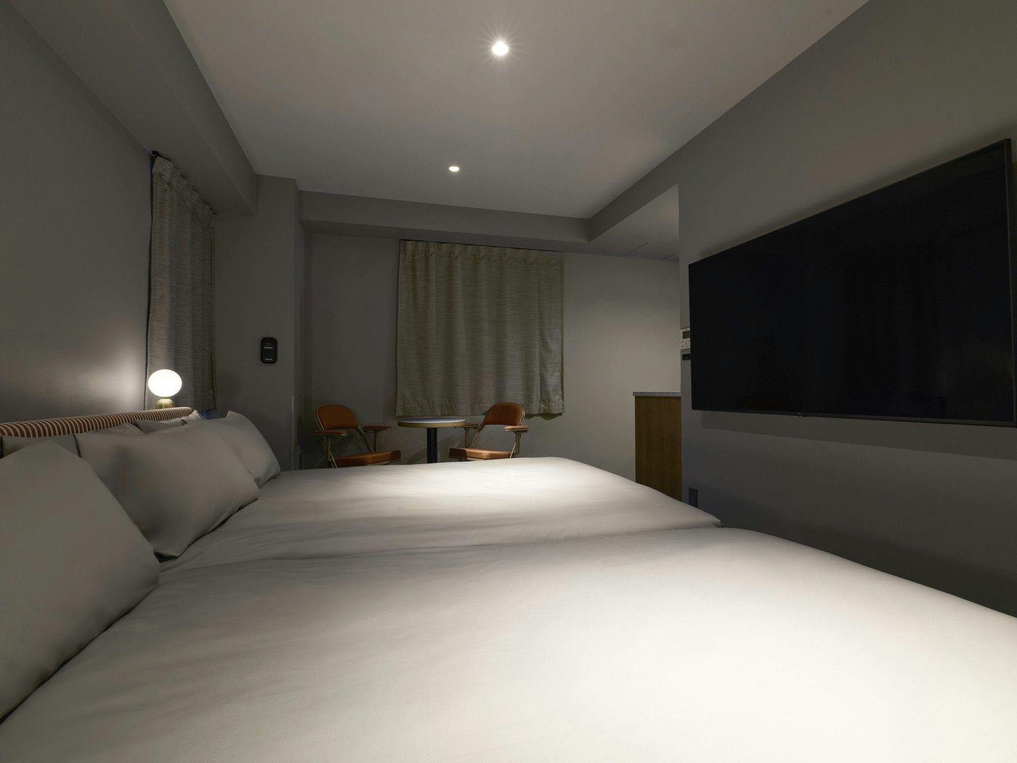 BASE LAYER HOTEL 福岡