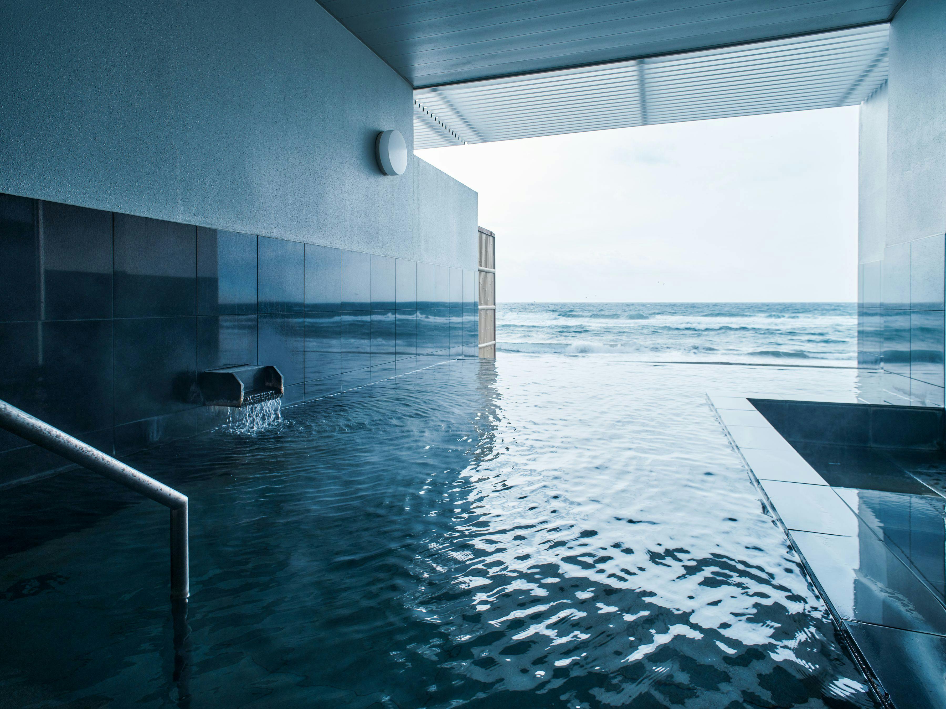 อ่างอาบน้ำกลางแจ้ง (มหาสมุทร)