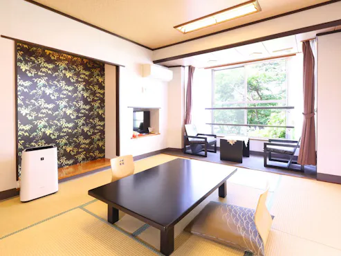 【Sayap Timur】Bilik Gaya Jepun 10 Tatami + Ruang Luas (Contoh)